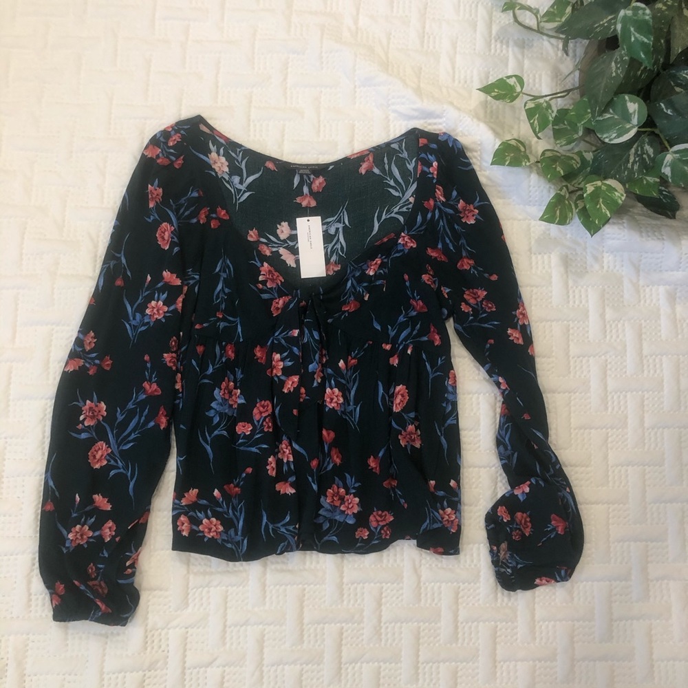 LAST CHANCE American Eagle Floral top with tie - M